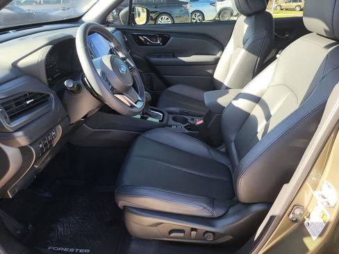Certified 2025 Subaru Forester Limited image 22
