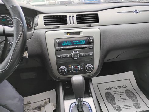 Used 2009 Chevrolet Impala SS w/ Convenience Package image 6