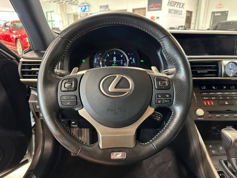 Used 2019 Lexus IS 350 F Sport w/ F Sport Package RWD image 17