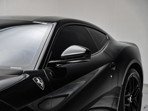 Used 2017 Ferrari F12 Berlinetta RWD image 33
