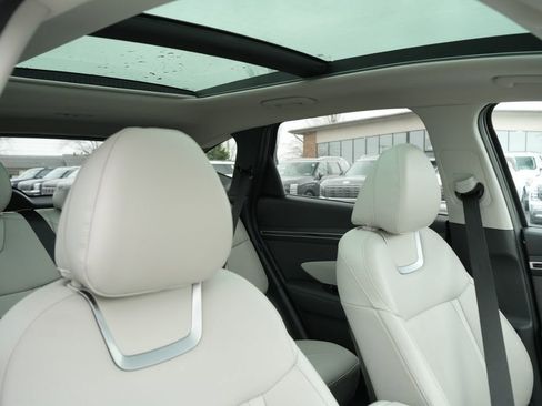 Used 2022 Hyundai Tucson Limited image 14