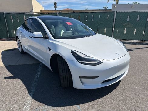 Used 2021 Tesla Model 3 Long Range image 3