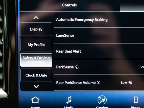 Used 2025 Chrysler Pacifica Select FWD image 19