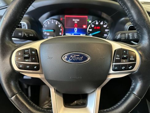 Used 2021 Ford Explorer XLT w/ Equipment Group 202A RWD image 24