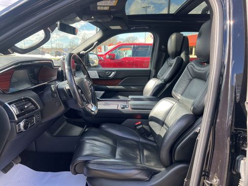 Used 2021 Lincoln Navigator Reserve AWD/4WD image 11