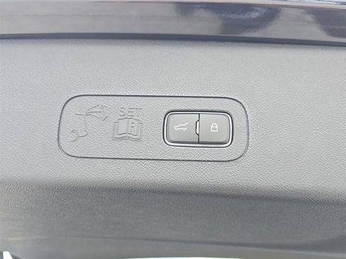 New 2025 Lincoln Aviator 2WD w/ Equipment Group 101A image 26