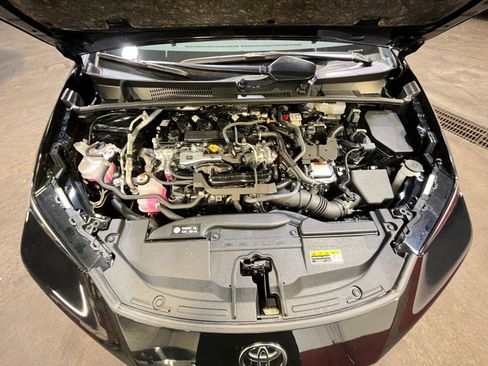 Used 2025 Toyota Prius LE image 31