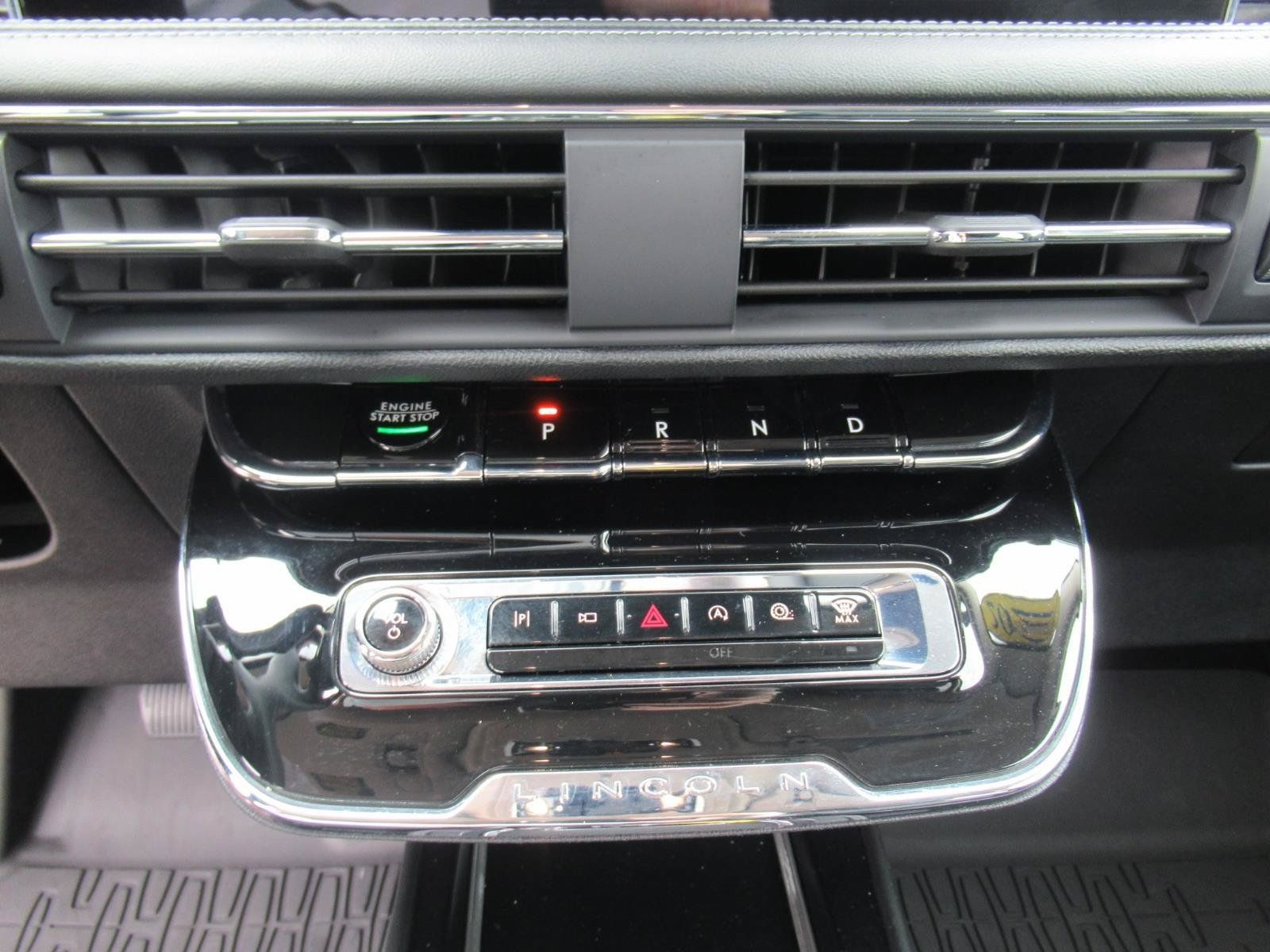 Used 2023 Lincoln Corsair Reserve FWD image 24