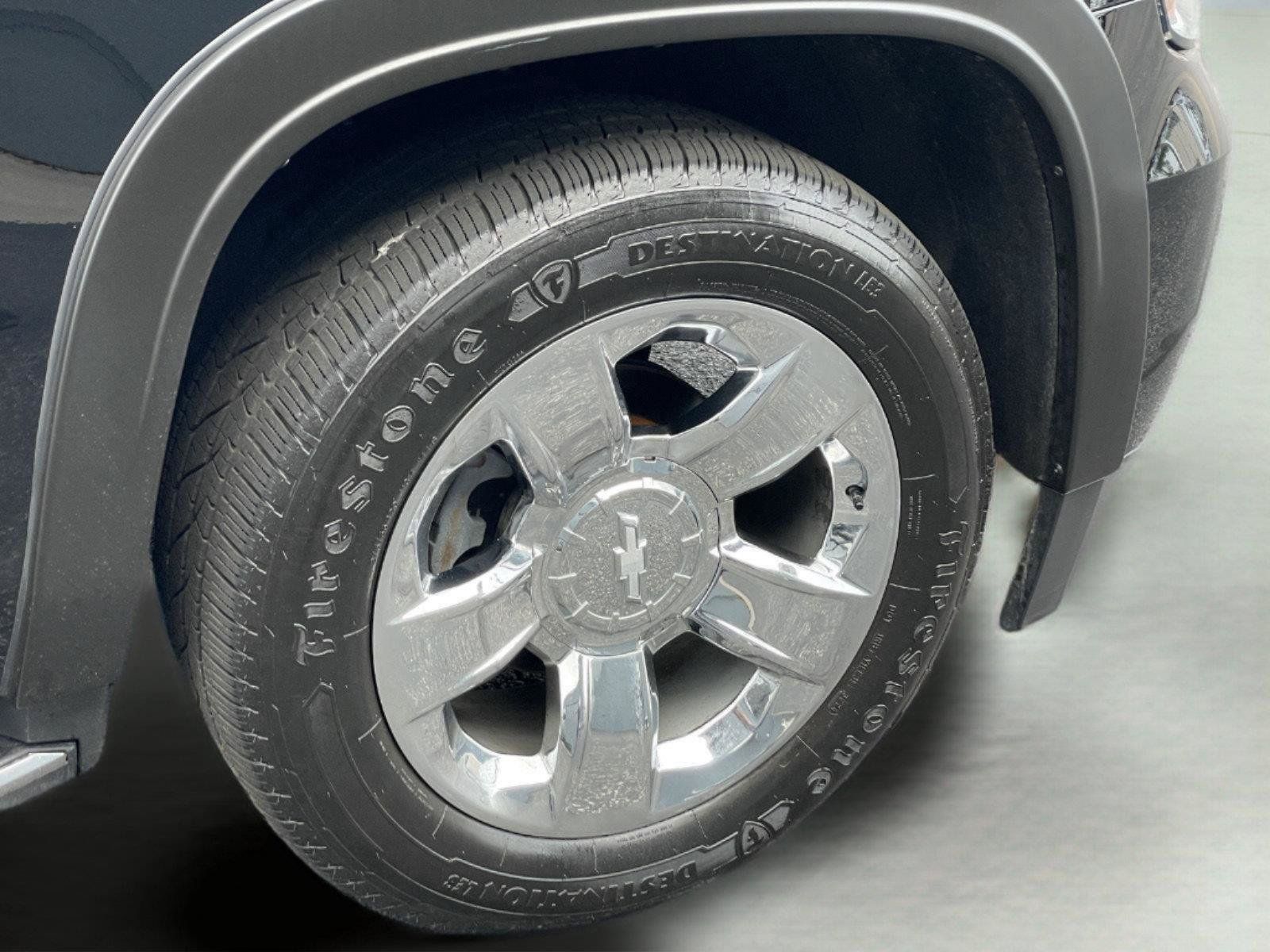 Used 2017 Chevrolet Tahoe Premier AWD/4WD image 12
