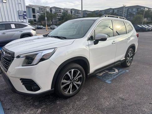 Used 2023 Subaru Forester Limited AWD/4WD image 8