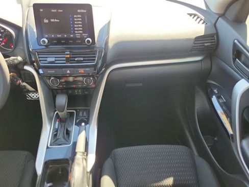 Used 2022 Mitsubishi Eclipse Cross LE image 32