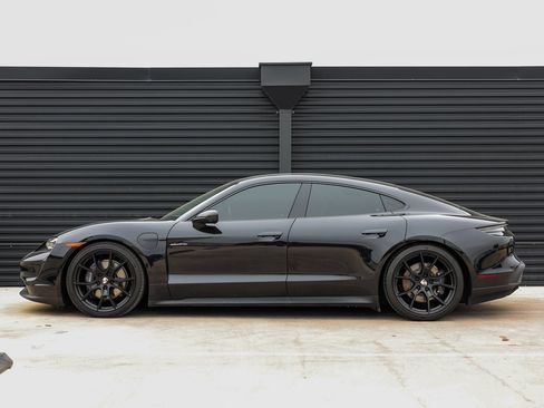 Certified 2023 Porsche Taycan image 2