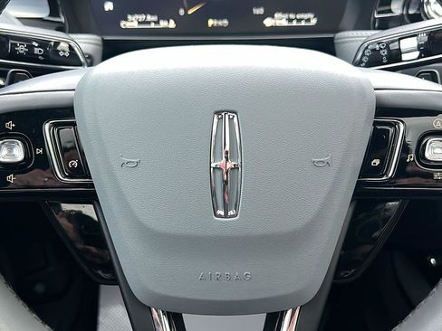 Used 2022 Lincoln Corsair Reserve w/ Elements Package image 33