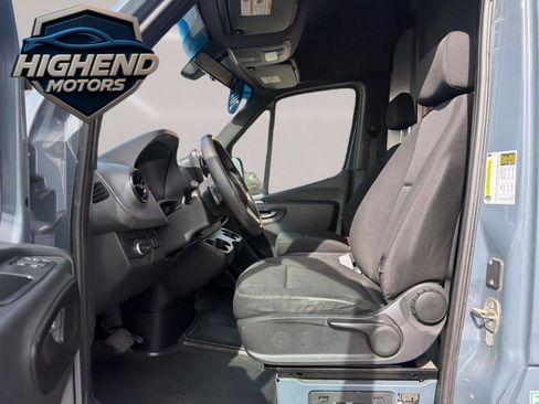 Used 2019 Mercedes-Benz Sprinter 170 image 9
