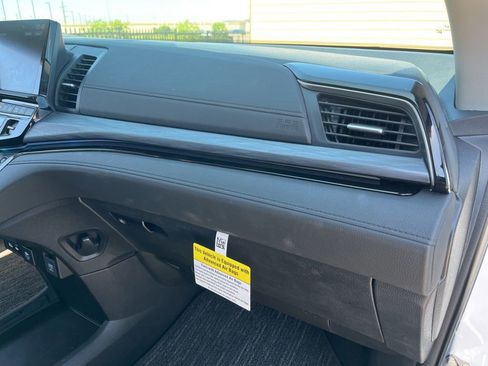Certified 2026 Honda Odyssey Elite image 31