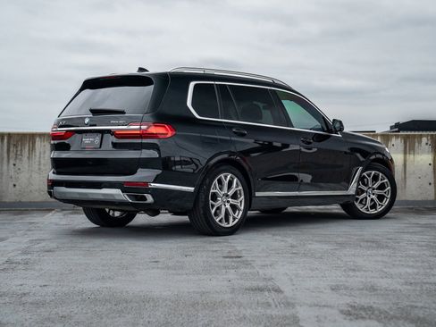 Used 2022 BMW X7 xDrive40i w/ Premium Package AWD/4WD image 4
