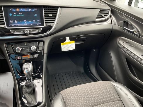 Used 2018 Buick Encore Preferred AWD/4WD image 6