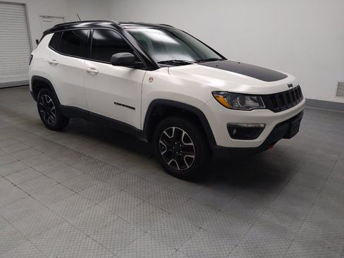 Used 2020 Jeep Compass Trailhawk AWD/4WD image 11