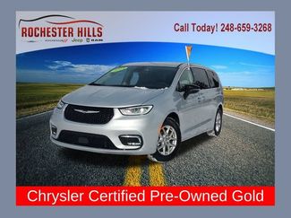 Used 2024 Chrysler Pacifica Touring-L FWD video 1