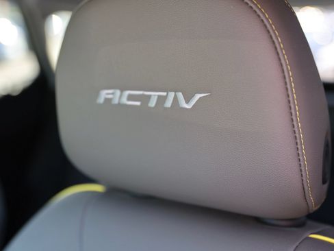 Used 2025 Chevrolet Trax ACTIV w/ Driver Confidence Package FWD image 20