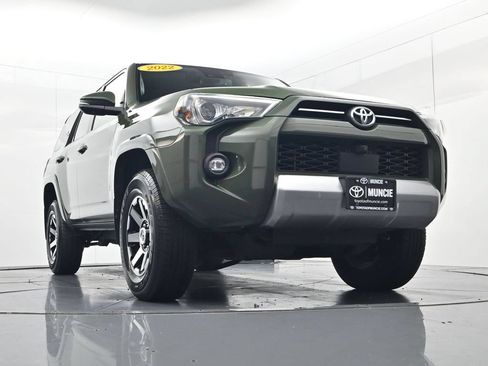 Used 2022 Toyota 4Runner TRD Off-Road Premium AWD/4WD image 48