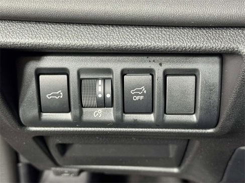 Used 2025 Subaru Outback Limited image 19