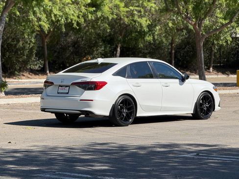 Used 2022 Honda Civic Sport image 3