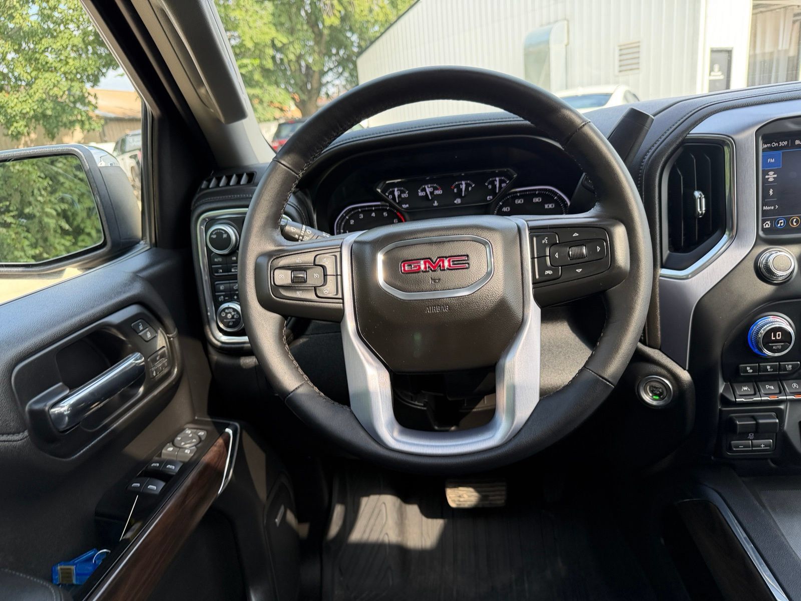 Used 2019 GMC Sierra 1500 SLT w/ SLT Premium Plus Package AWD/4WD image 13