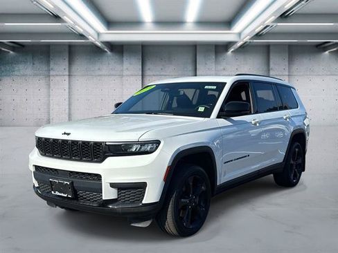 Used 2024 Jeep Grand Cherokee L Laredo AWD/4WD image 1