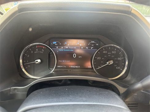 Used 2019 Ford F250 Lariat w/ Lariat Value Package image 15