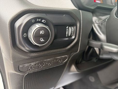 Used 2024 Jeep Gladiator Sport AWD/4WD image 18