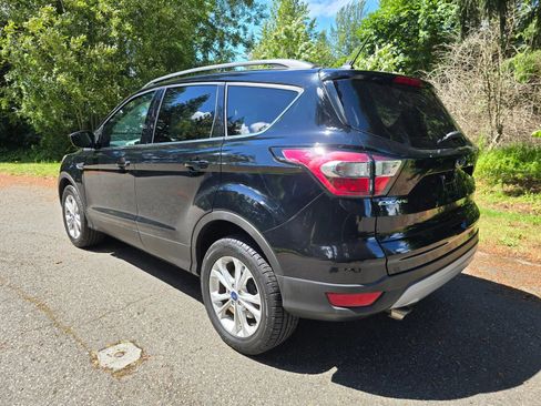 Used 2018 Ford Escape SEL AWD/4WD image 3