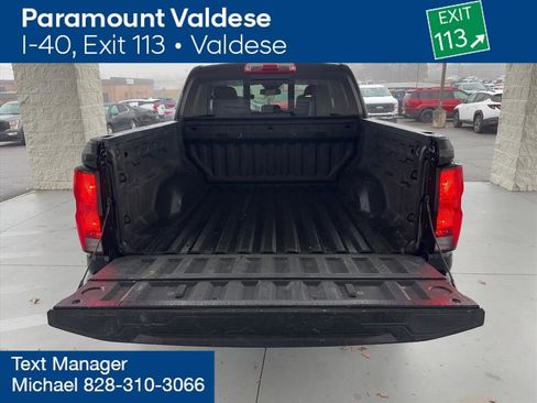 Used 2023 Chevrolet Colorado LT w/ LT Convenience Package II image 3