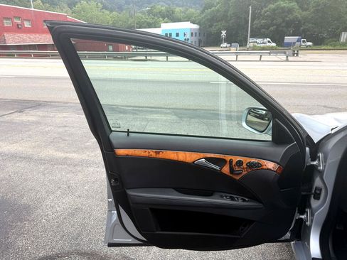 Used 2008 Mercedes-Benz E 350 4MATIC Wagon image 12