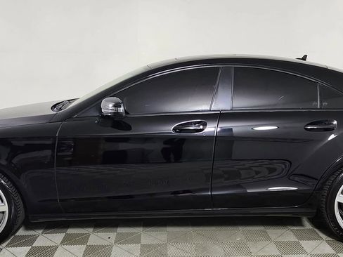 Used 2014 Mercedes-Benz CLS 550 w/ Premium 1 Package image 4