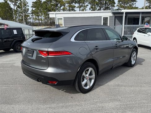 Used 2019 Jaguar F-PACE Premium image 6