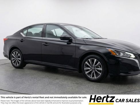 Used 2025 Nissan Altima 2.5 SV FWD image 1