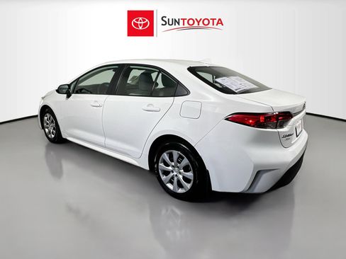 Used 2026 Toyota Corolla LE FWD image 6