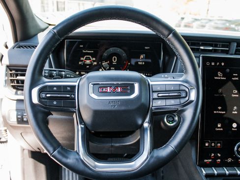 Used 2025 GMC Terrain Elevation AWD/4WD image 11