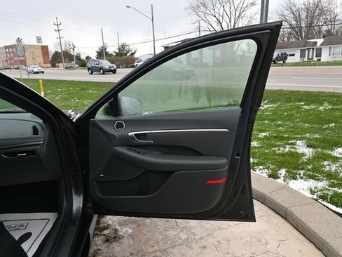 Used 2023 Hyundai Sonata SEL Plus image 18