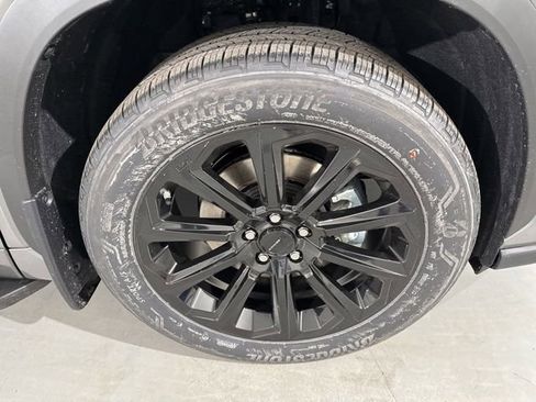 New 2026 Toyota Highlander XLE image 18