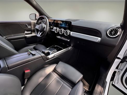 Used 2022 Mercedes-Benz GLB 250 image 23