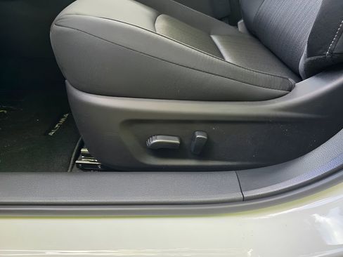 New 2026 Nissan Altima 2.5 SV FWD image 13