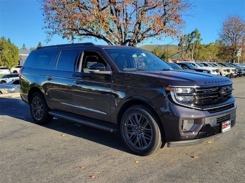 New 2026 Ford Expedition Max Platinum w/ Stealth Appearance Package image 8
