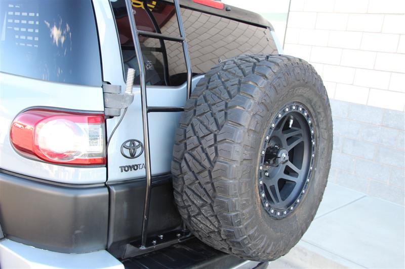 Used 2014 Toyota FJ Cruiser 4WD w/ Convenience Package image 34