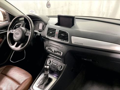 Used 2015 Audi Q3 2.0T Prestige w/ Prestige Package image 14