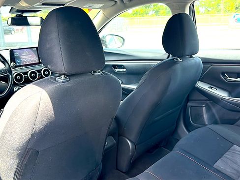 Used 2025 Nissan Sentra SR w/ Midnight Edition FWD image 17
