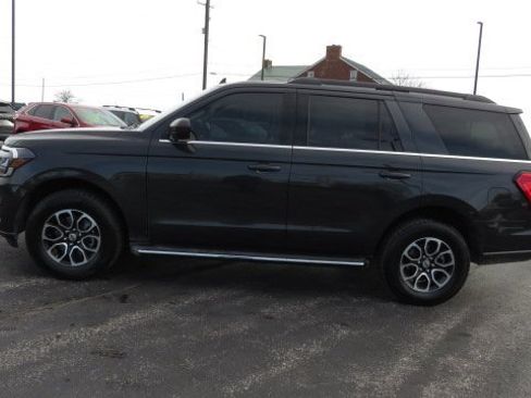 Certified 2022 Ford Expedition XLT image 13