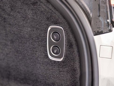 New 2026 Aston Martin DBX 707 image 18