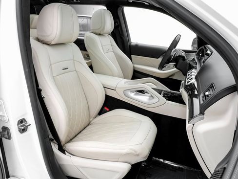 Used 2022 Mercedes-Benz GLS 63 AMG 4MATIC image 31